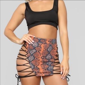 What A Snake Lace Up Skirt - Brick